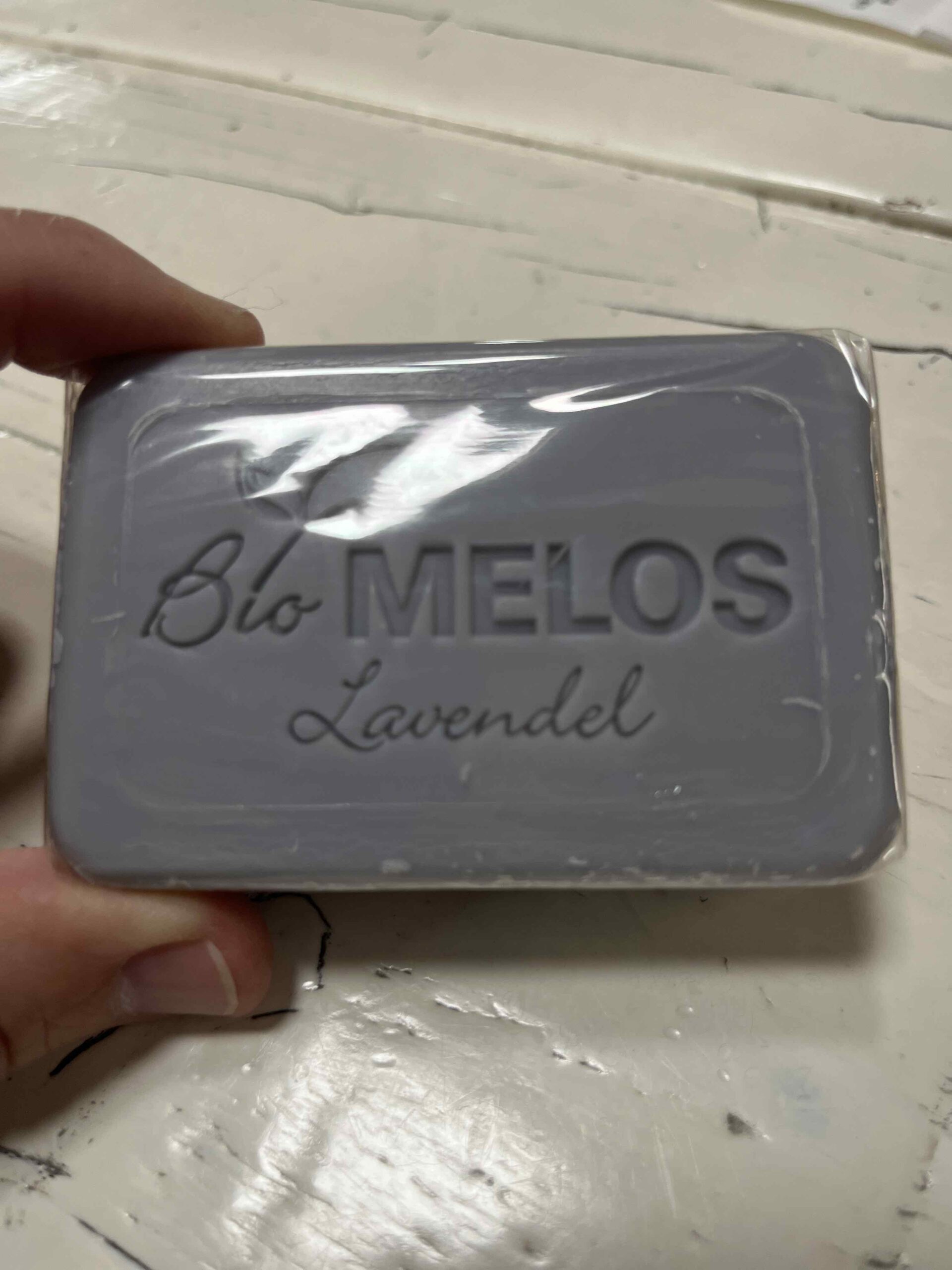 © Kim Voets Lavendelzepen vergelijken Melos © Kim Voets Lavendelzepen vergelijken Melos